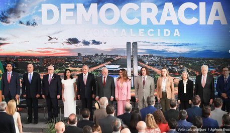 sem-anistia-categoria-bancaria-participa-de-cerimonia-do-8-de-janeiro-em-brasilia