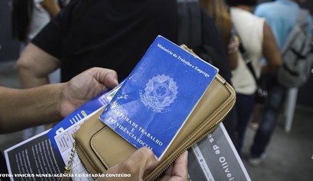 brasil-bate-recorde-de-carteira-assinada-e-de-rendimento-medio-salarial