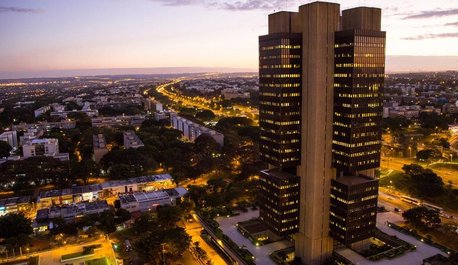 dossie-fintechs-as-manobras-cambiais-no-banco-central-de-campos-neto