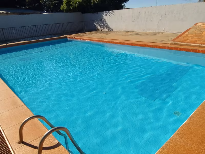 piscina perto
