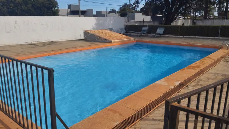 piscina vista lado esquerdo