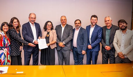 bndes-dois-acordos-de-trabalho-assinados